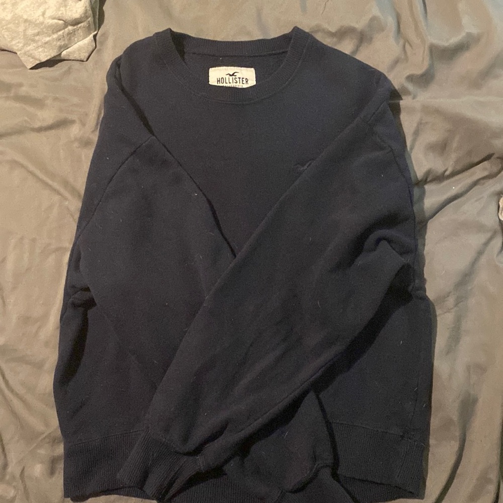 navy blue hollister hoodie